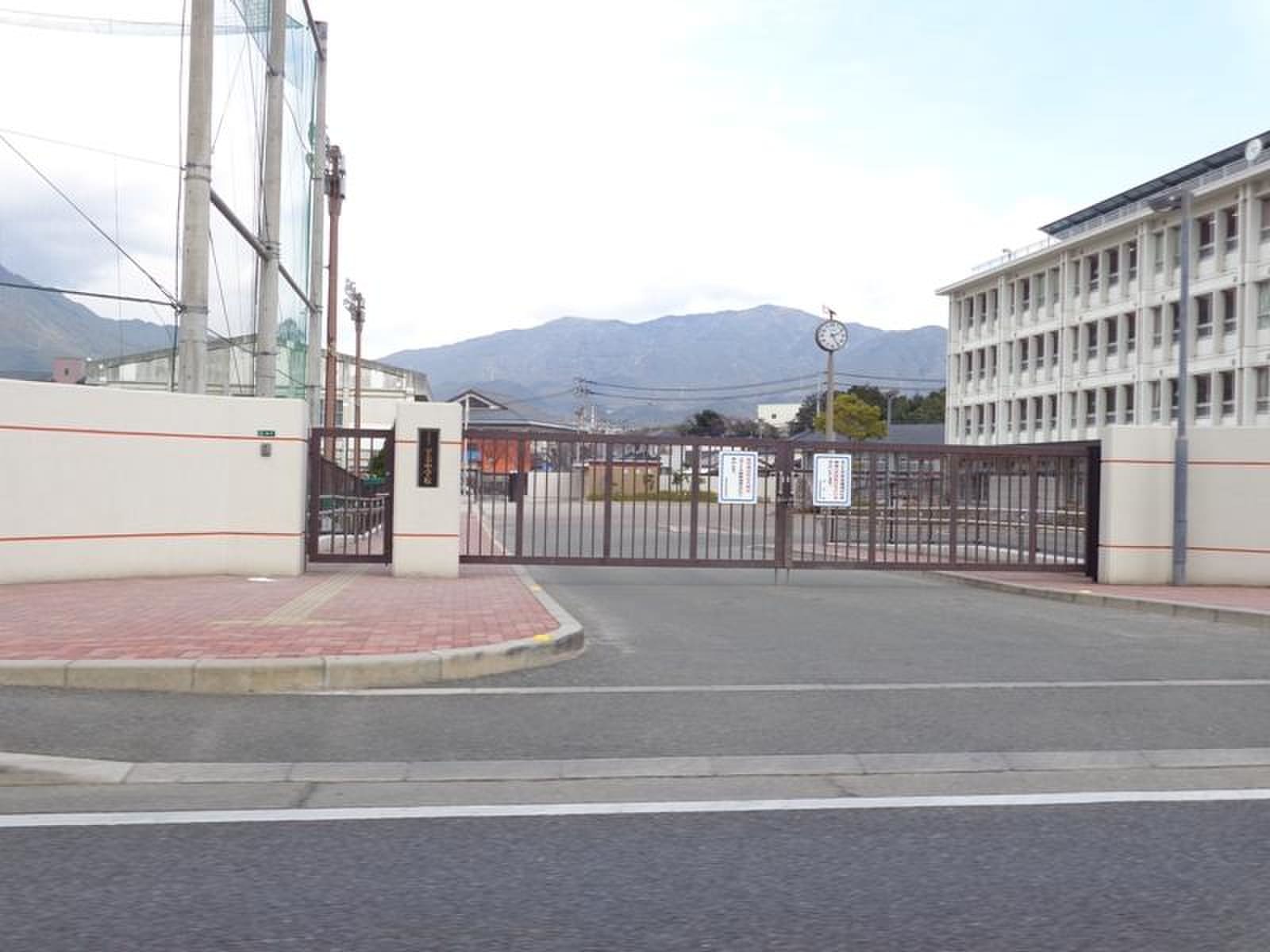 宇美中学校